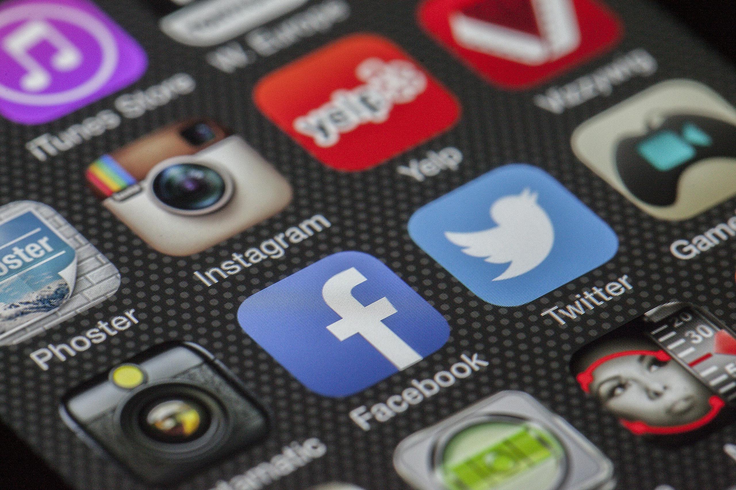Graspur - Automated Publishing and Social Sharing